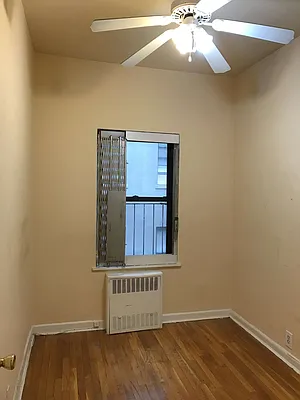 Rented by Salon Realty Corp | media 9