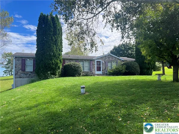 1190 Keller Rd, Wind Gap, PA 18091
