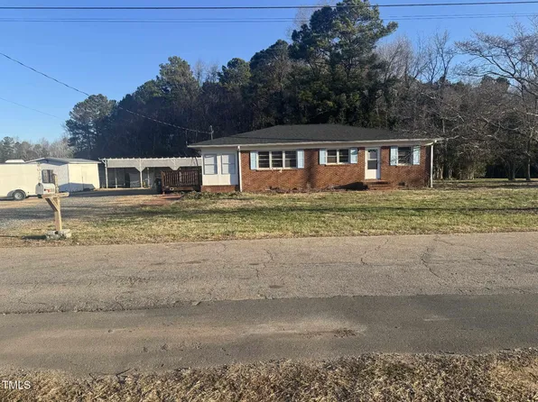 300 Grove St, Oxford, NC 27565