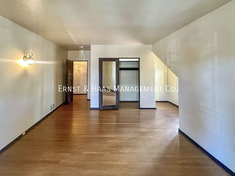 601 Termino Ave — Photo 14