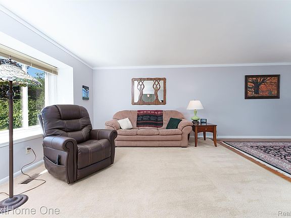 3rd image of 6448 Grand Circle Dr