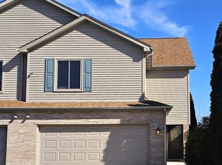 10067 Adams St, Crown Point, IN 46307