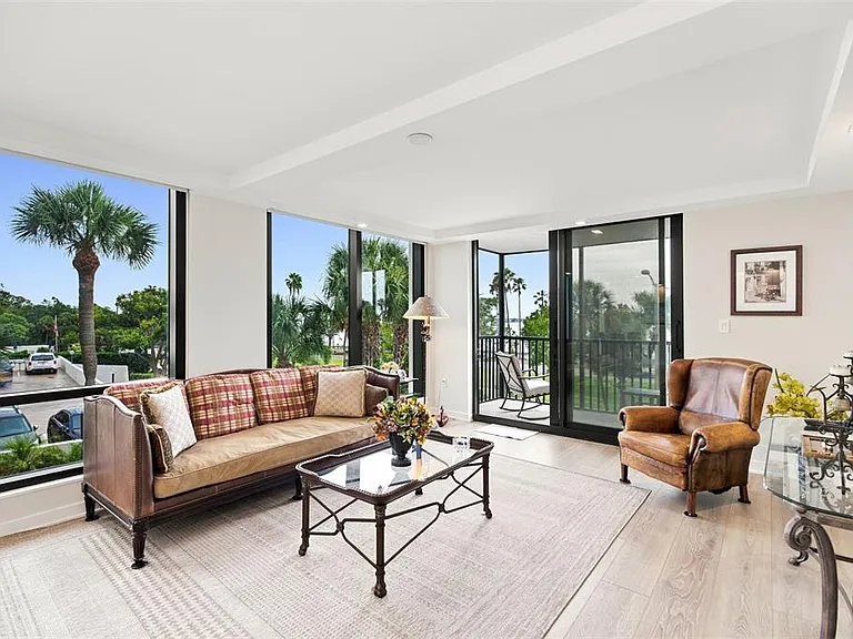 707 S Gulfstream Ave #207 — Photo 17
