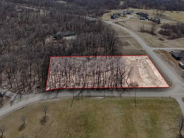 206 27th Ave, Amana, IA 52203