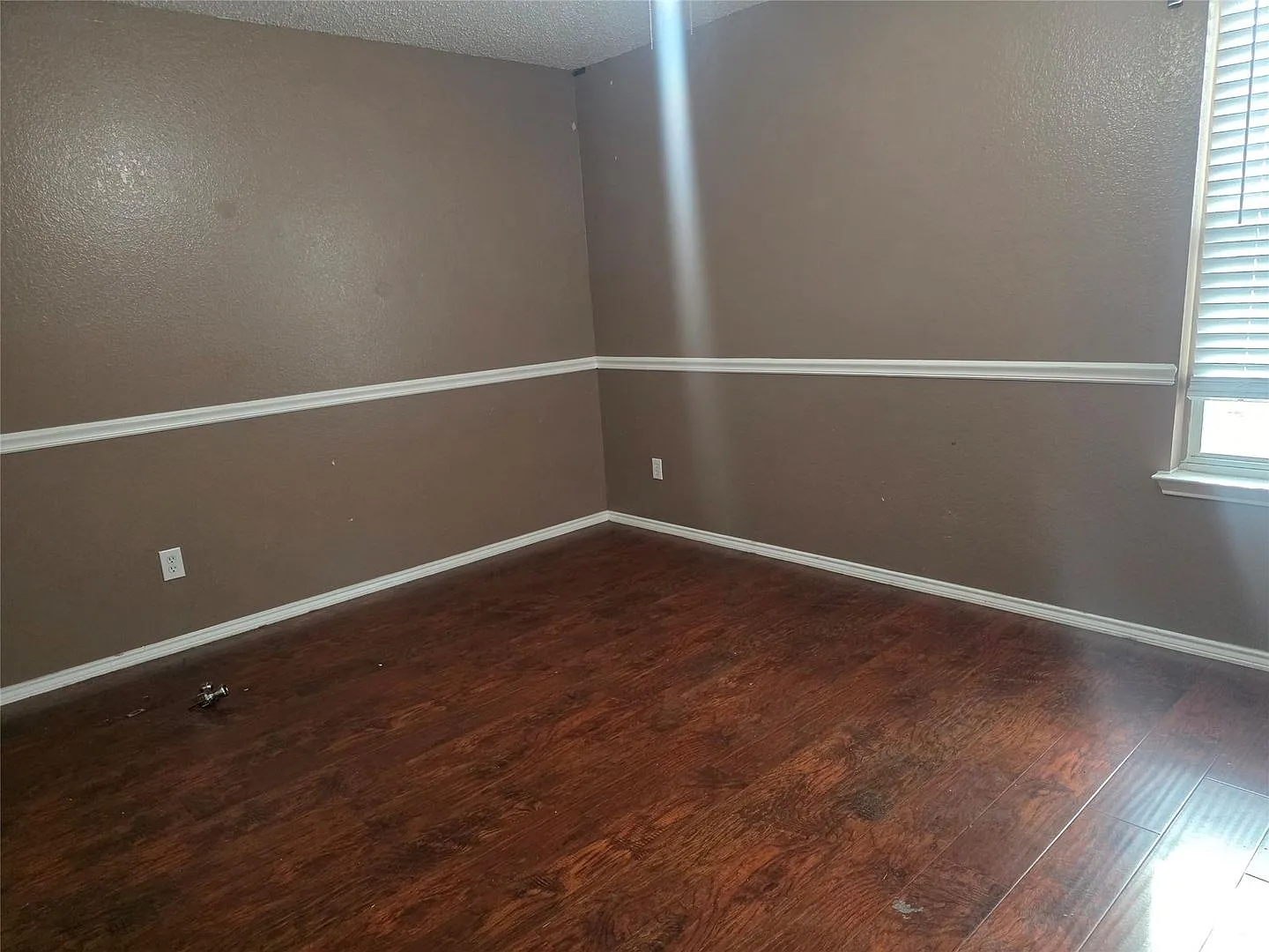 Affordable Lease Spacious One-Story Brick Home with Split Bedroom Floor Plan Well-maintained one-... — Photo 4