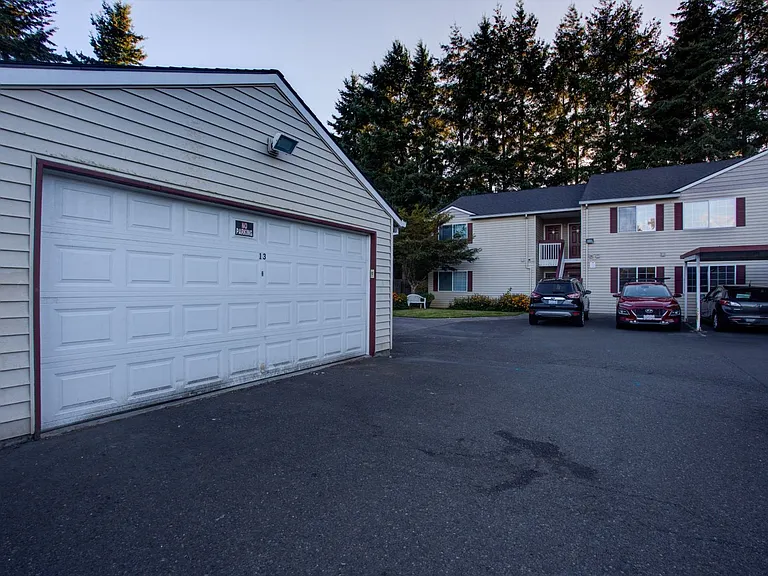 Tamarack Apartments — Photo 62