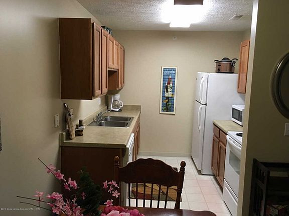 5th image of 3021 Birch Row Dr APT 8