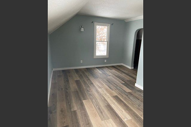 2nd image of 270 Saint James St