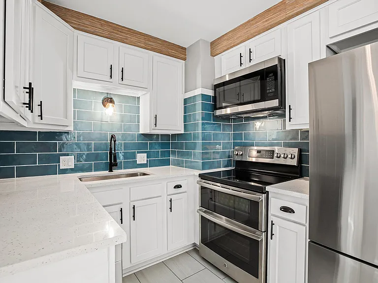 3420 Ravena Ave — Photo 6