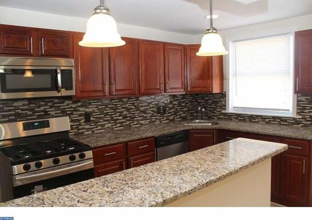1st image of 7509 Woodcrest Ave