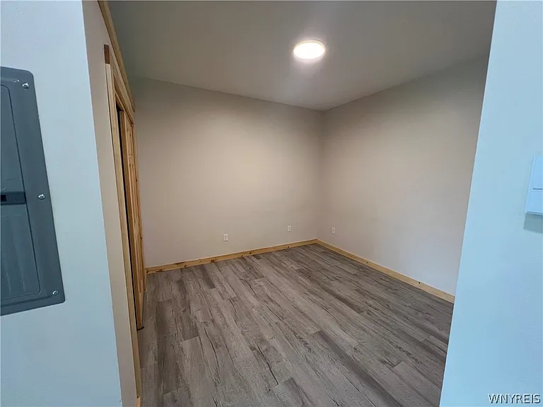 15 Commerce Dr #3 — Photo 6