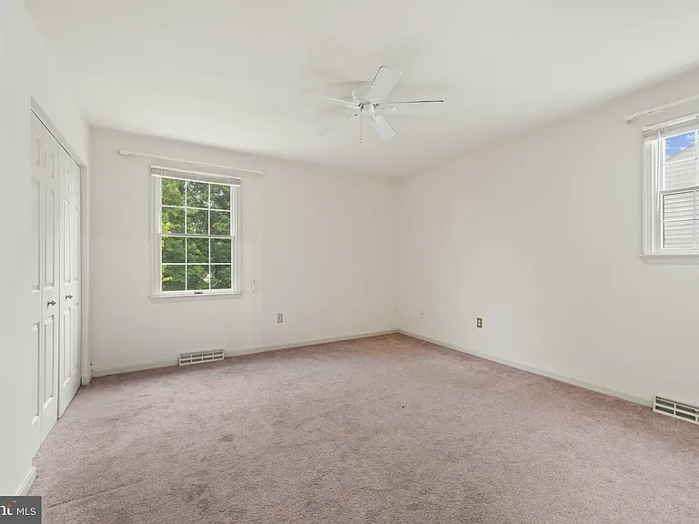 2001 Vista Ln — Photo 17