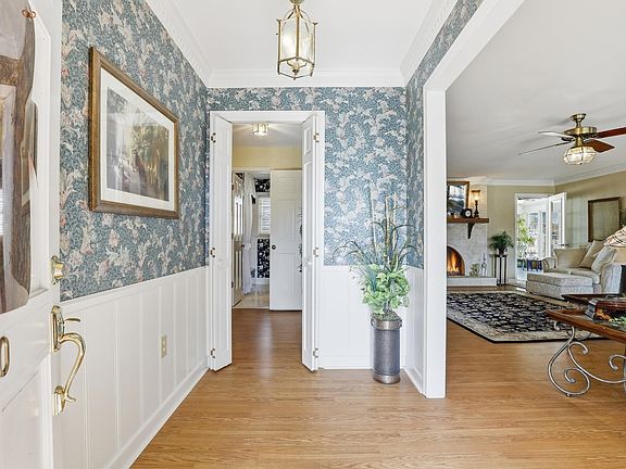 3rd image of 100 Overton Ave