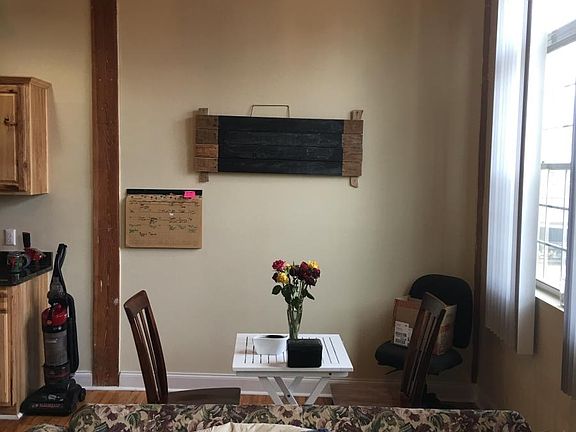 5th image of 2740 Fort Ave APT 210