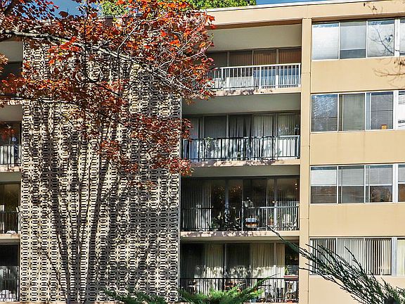 2nd image of 4345 Ivymount Ct APT 26
