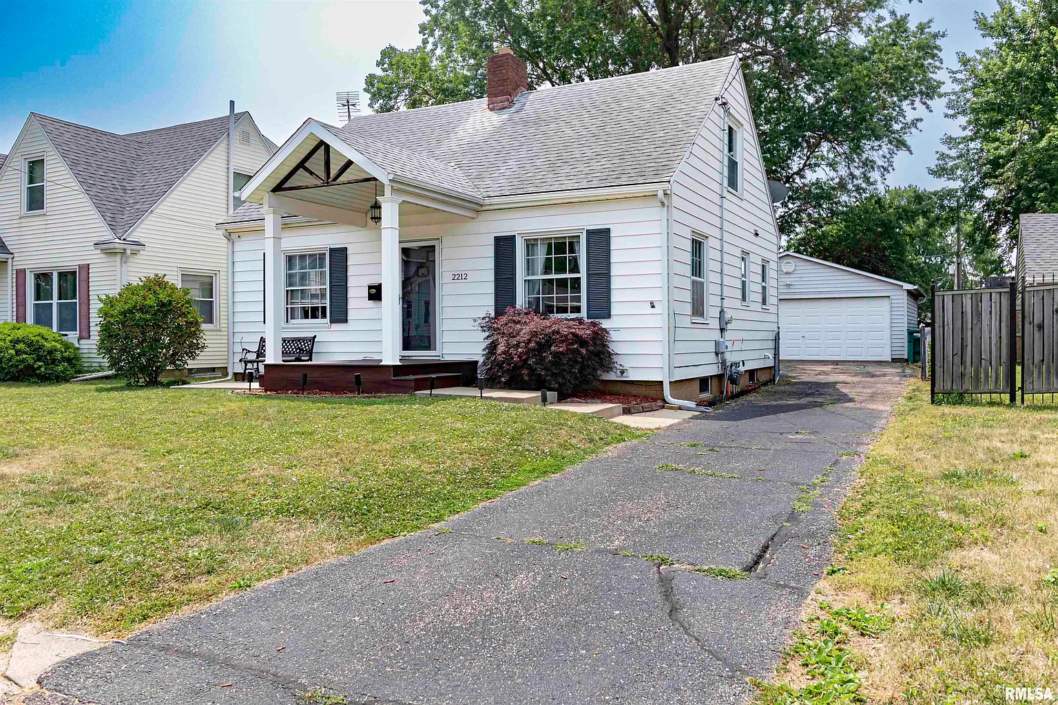 2212 W Alice Ave photo 1