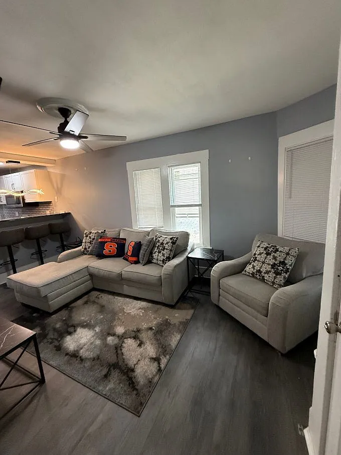 216 Bassett St - 2 — Photo 2