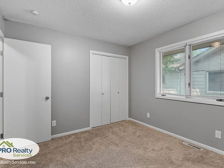 4421 36th Ave N — Photo 14