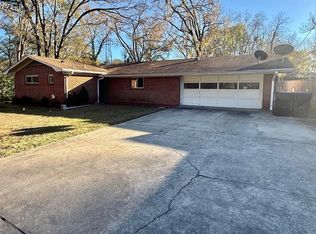 306 Dancer Dr, Longview, TX 75604