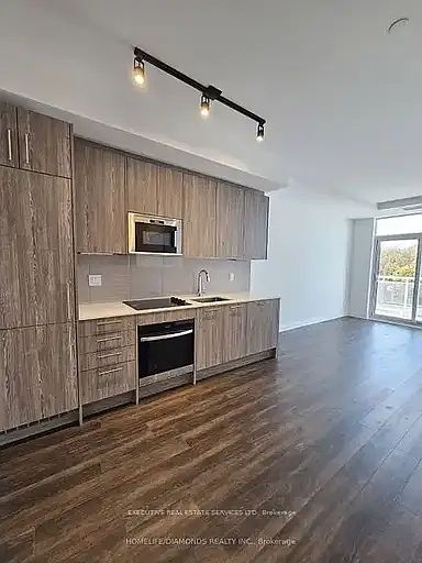 2nd image of 286 Main St #216