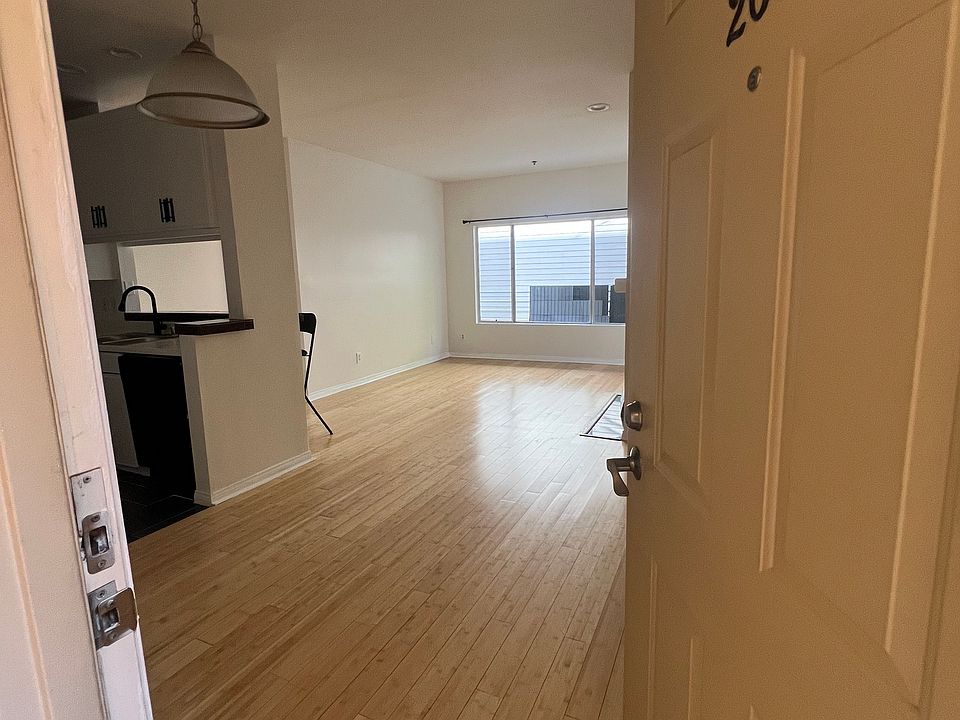 1st image of 1505 9th St APT 208