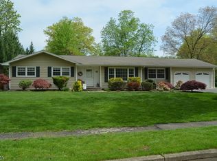 7 Briarwood St, Parsippany, NJ 07054