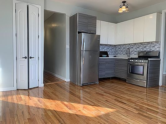 2nd image of 232 Meserole St APT 23