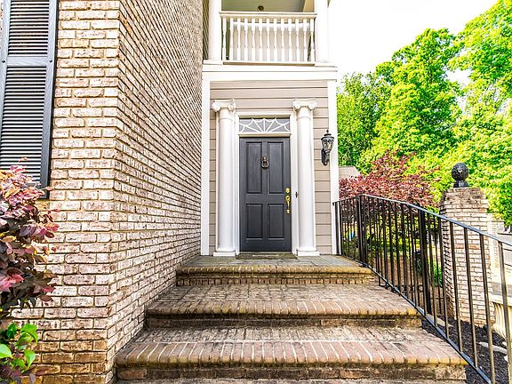 4th image of 715 Lady Hillingdon Ct