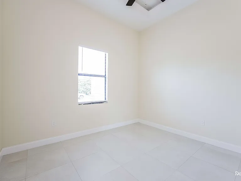 1125 Capp Ave — Photo 10