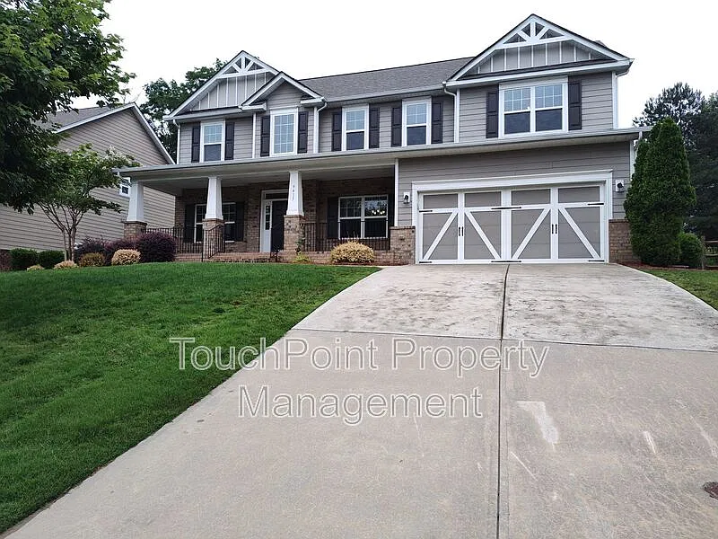 9415 Segundo Ln