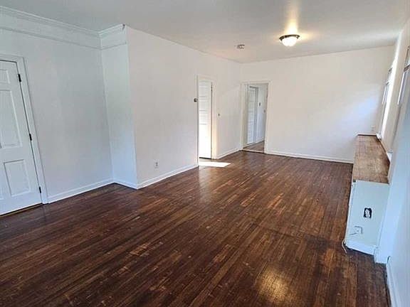 4th image of 482 Sterling Pl Unit 1