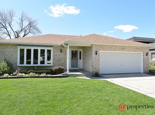 630 N Michigan St, Elmhurst, IL 60126