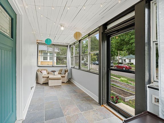 4th image of 3724 18th Ave S