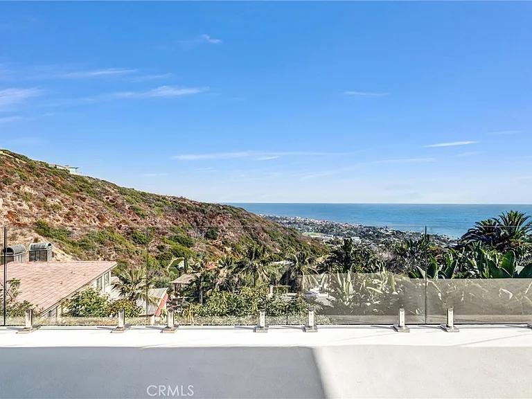 1326 Skyline Dr — Photo 49