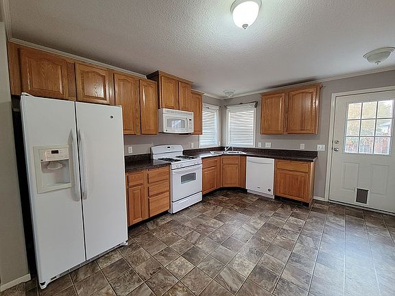 4th image of 505 Cottonwood Ln