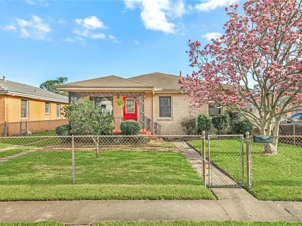 149 Andrea St, River Ridge, LA 70123
