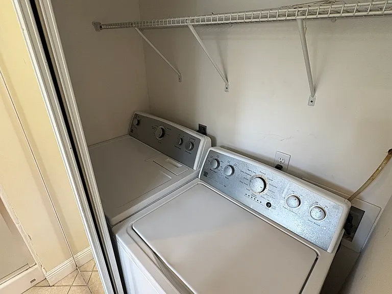 321 Avenue E #2 — Photo 11