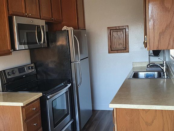 5th image of 2180 Carlmont Dr APT 9