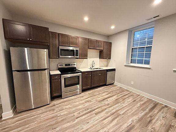 2nd image of 809-813 Madison Ave #167D970D