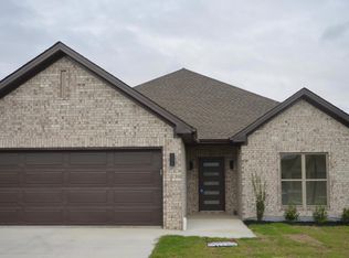 317 Hollis St, Bono, AR 72416