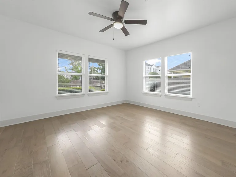 1809 Hardy St — Photo 17
