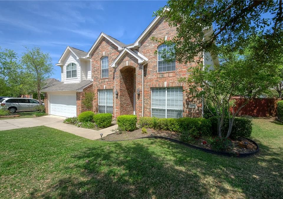 2nd image of 3202 Glen Haven Ct