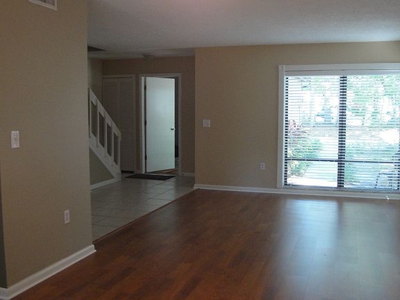 5th image of 812 Park Lake Pl #1A