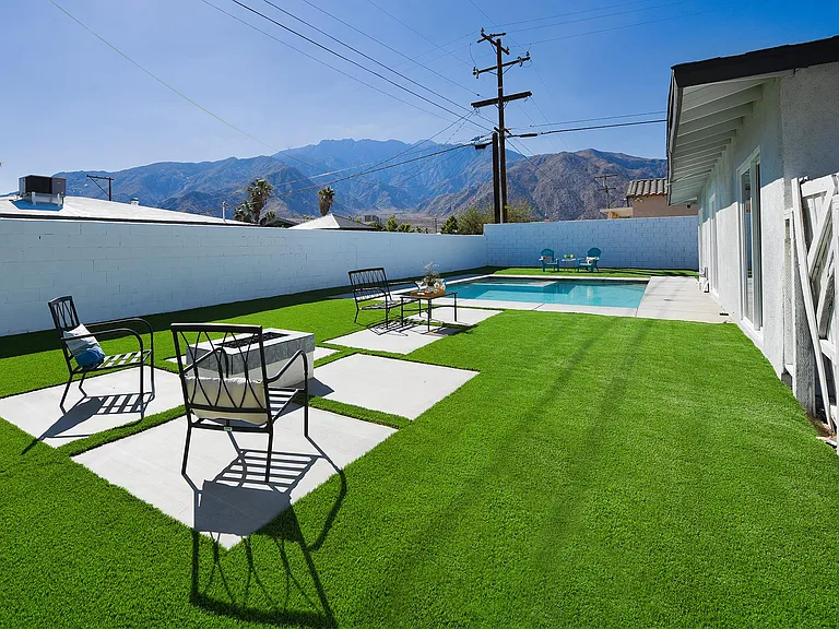 365 W Palm Vista Dr — Photo 2