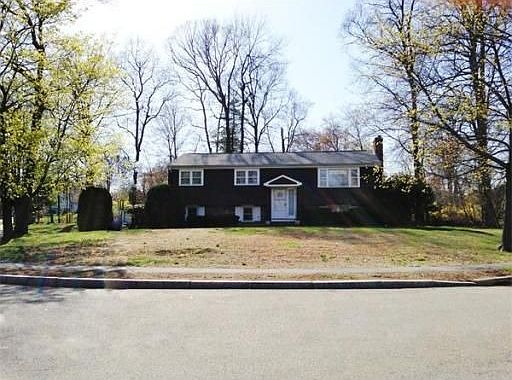 1st image of 48 Hampden Dr