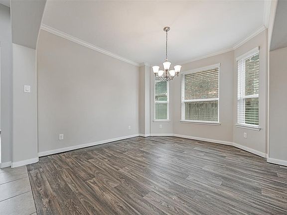 5th image of 17018 Huttons Court Ln