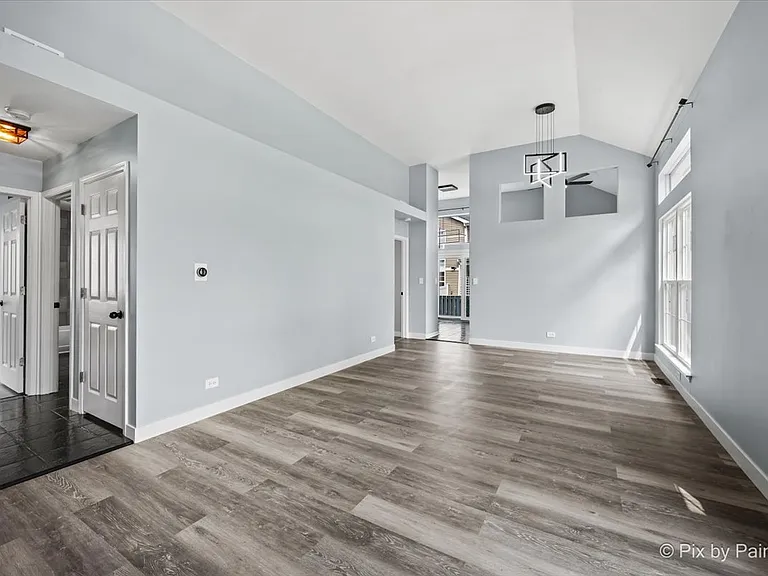 1601 Newgate Ct — Photo 3