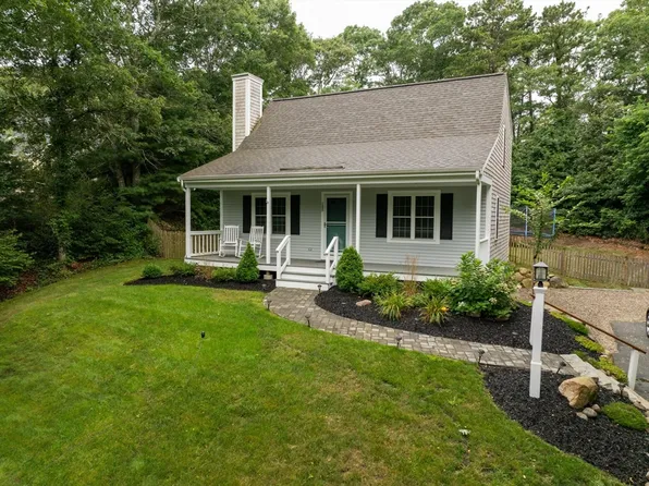 145 Fleetwood Path, Barnstable, MA 02630