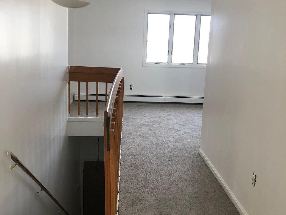 2nd image of 440 Dewey Ave #2