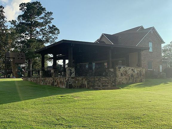 4th image of 130 Trumbles Ln